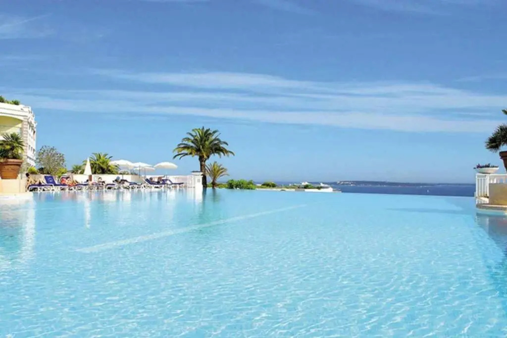 Appartement Lumineux dans Résidence avec Piscine