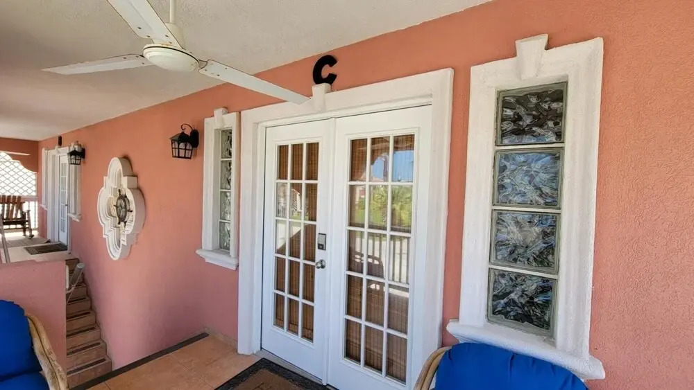 Cozy 2 bedroom Big Pool 75 yards to Beach 2 Bedroom Home by RedAwning