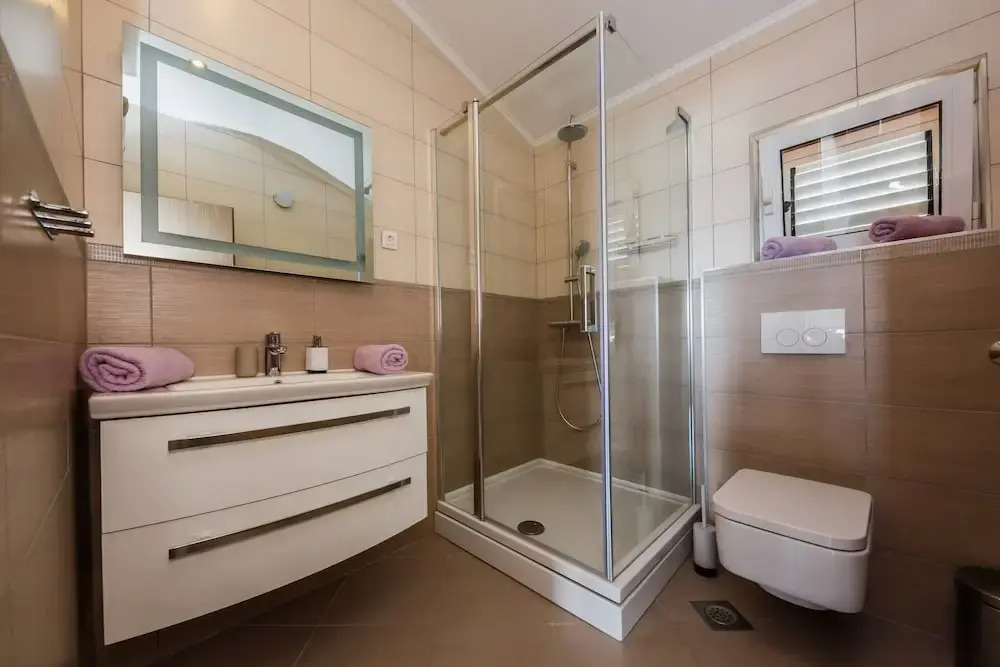 Two-bedroom Apartment Near Beach