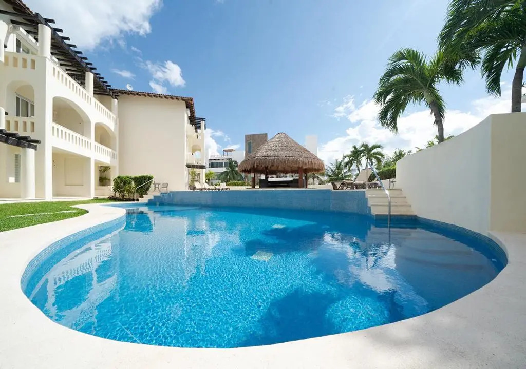 Condo Sol 6 - 3 Bedroom Condo Only 1 Block from Coco Beach - At Luna Maya Condos