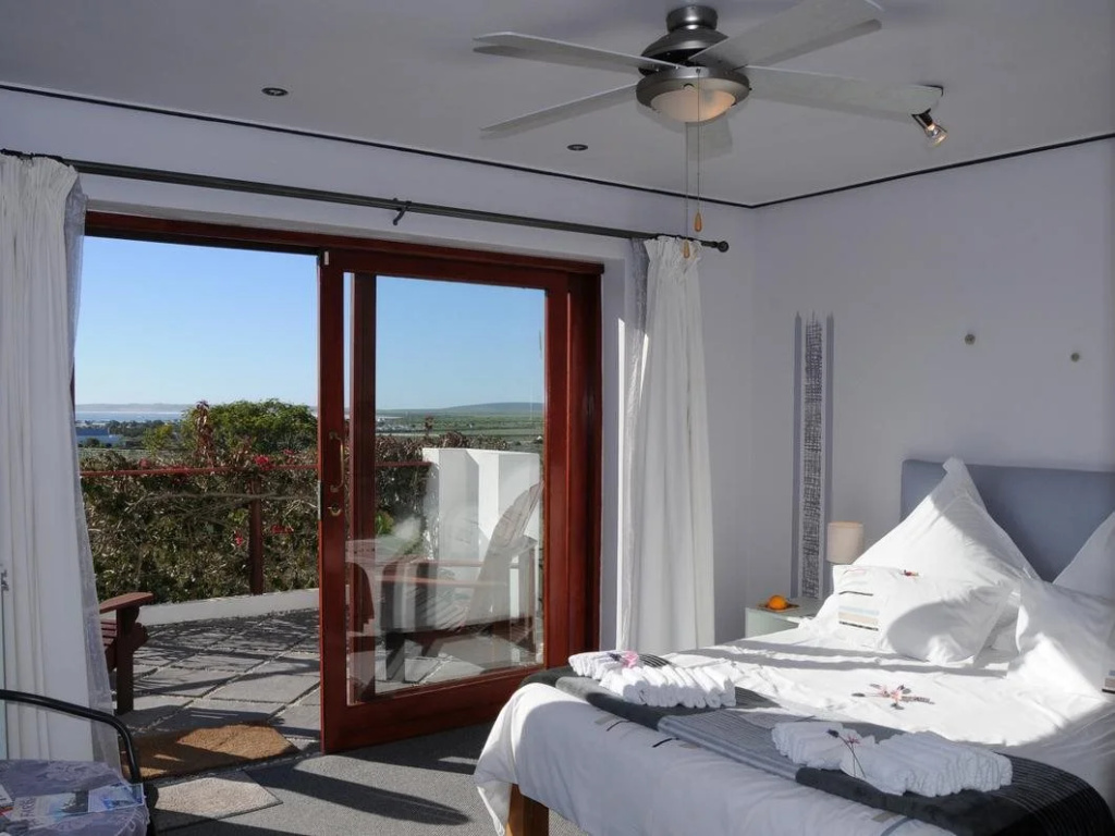 Farr Out Guest House
