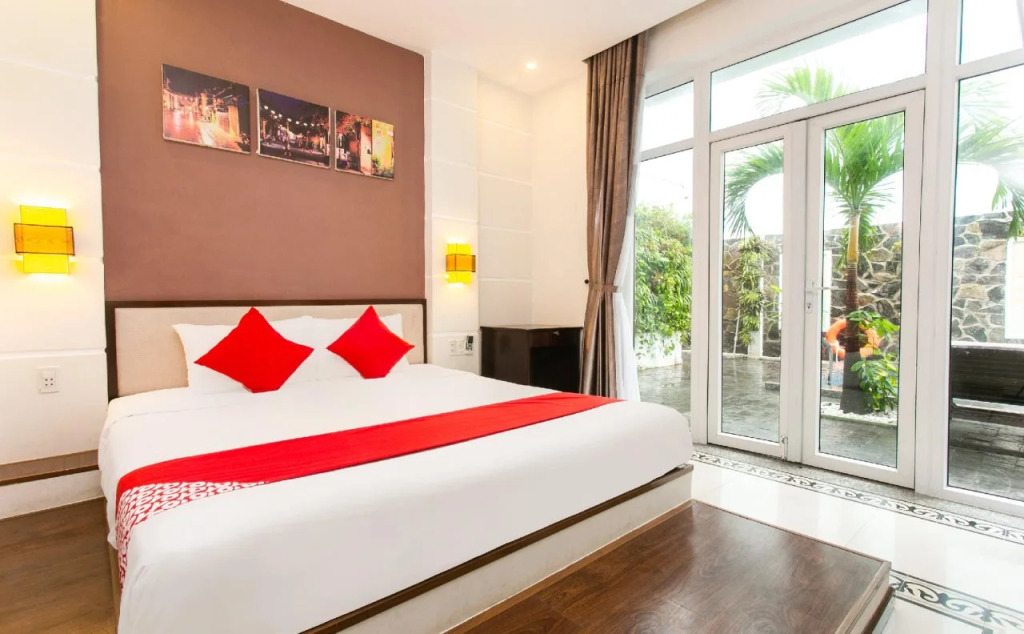 Golden Palm Villa