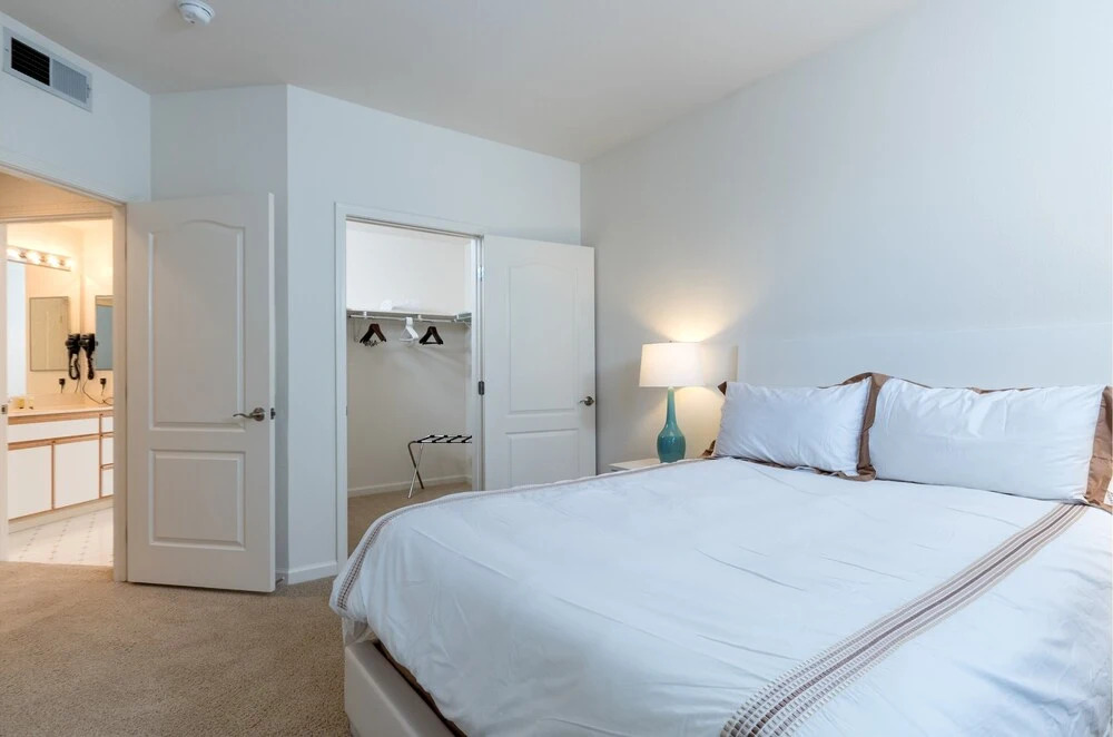 The Oaks by Bluebird Suites