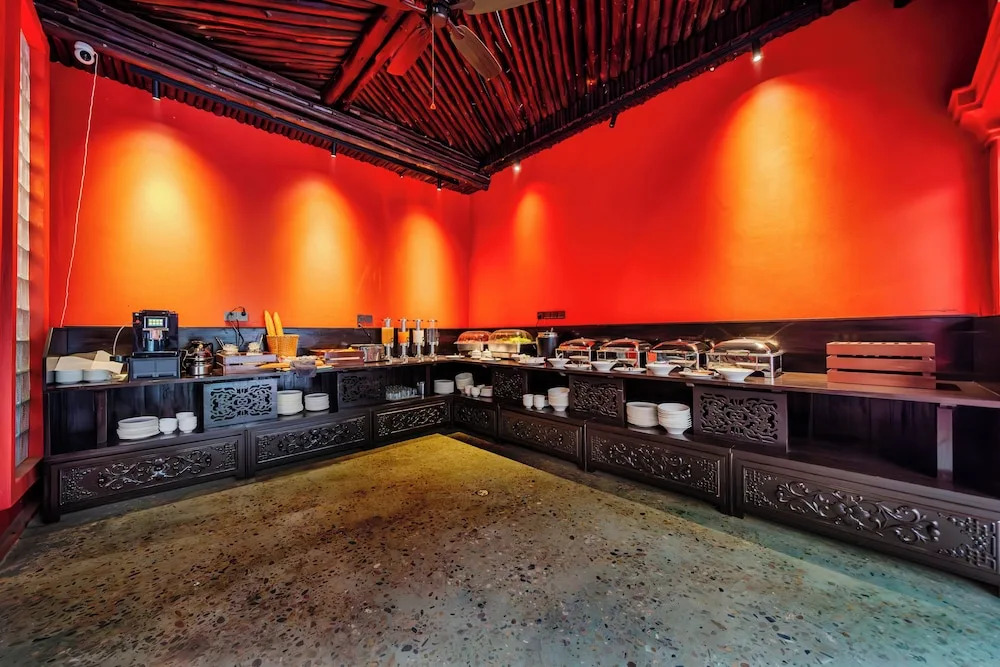 Manyo Hotel and Resort
