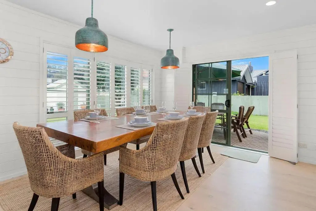 Kiwi Kuta with direct beach access -Matarangi Home