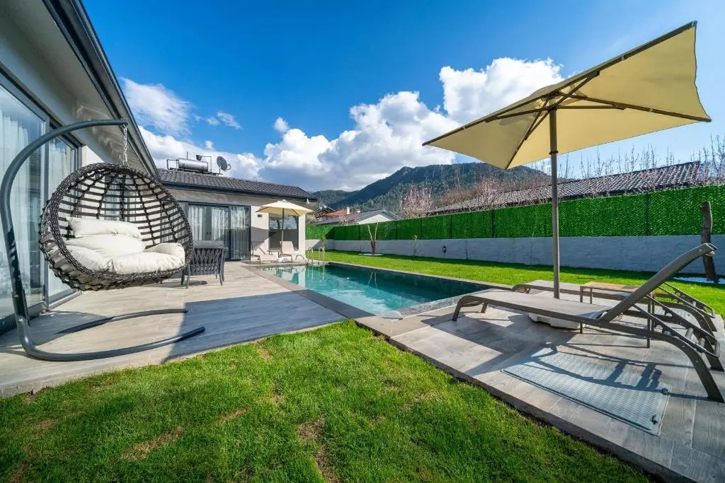 2 Bedroom Private Villa With Swimming Pool