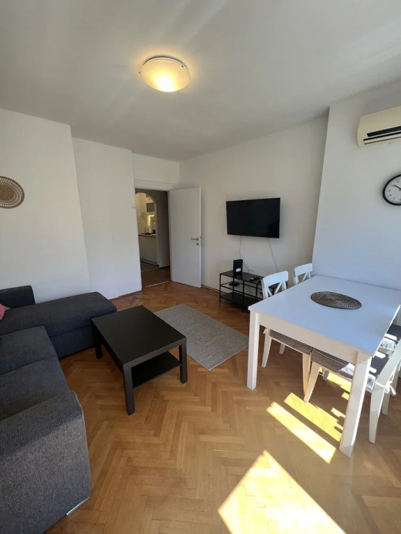Belgrade Center Apartment II