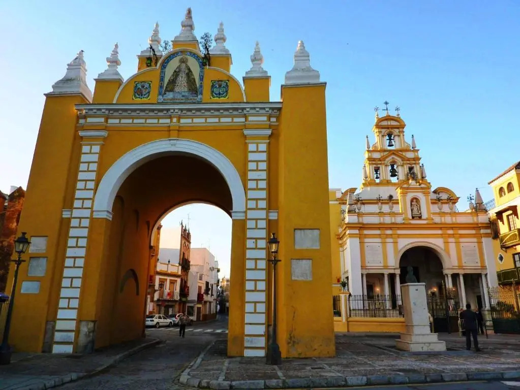Preciosa casa grande con patio en Sevilla 8PAX