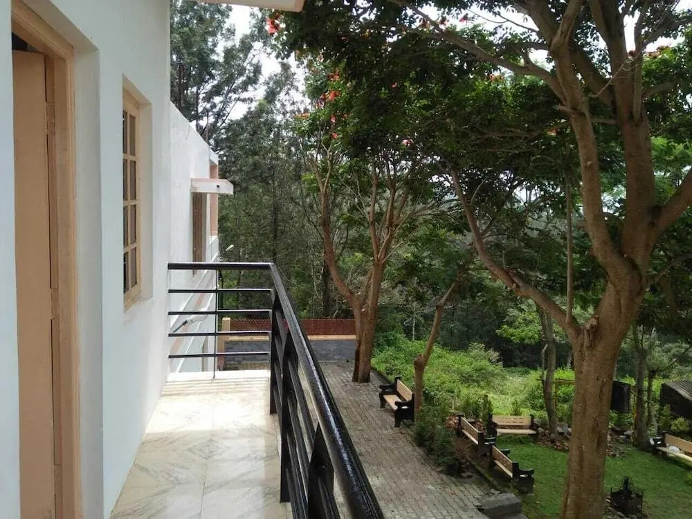 Residenza - Clifton Inn Resorts