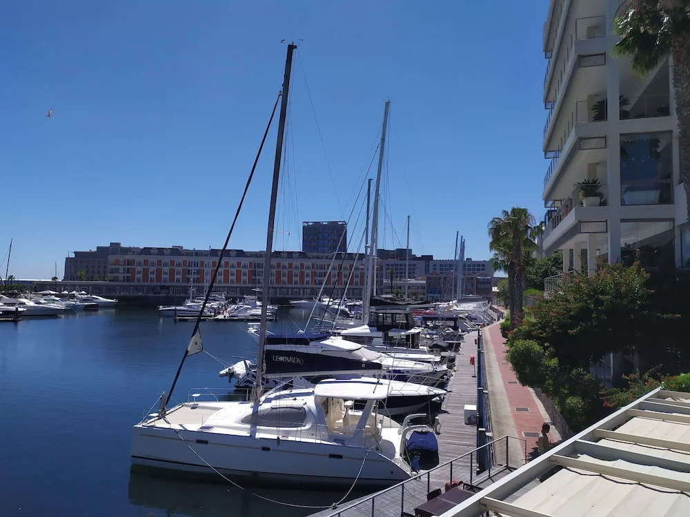 V&a Waterfront Marina Yacht Basin - 3 Bedrooms