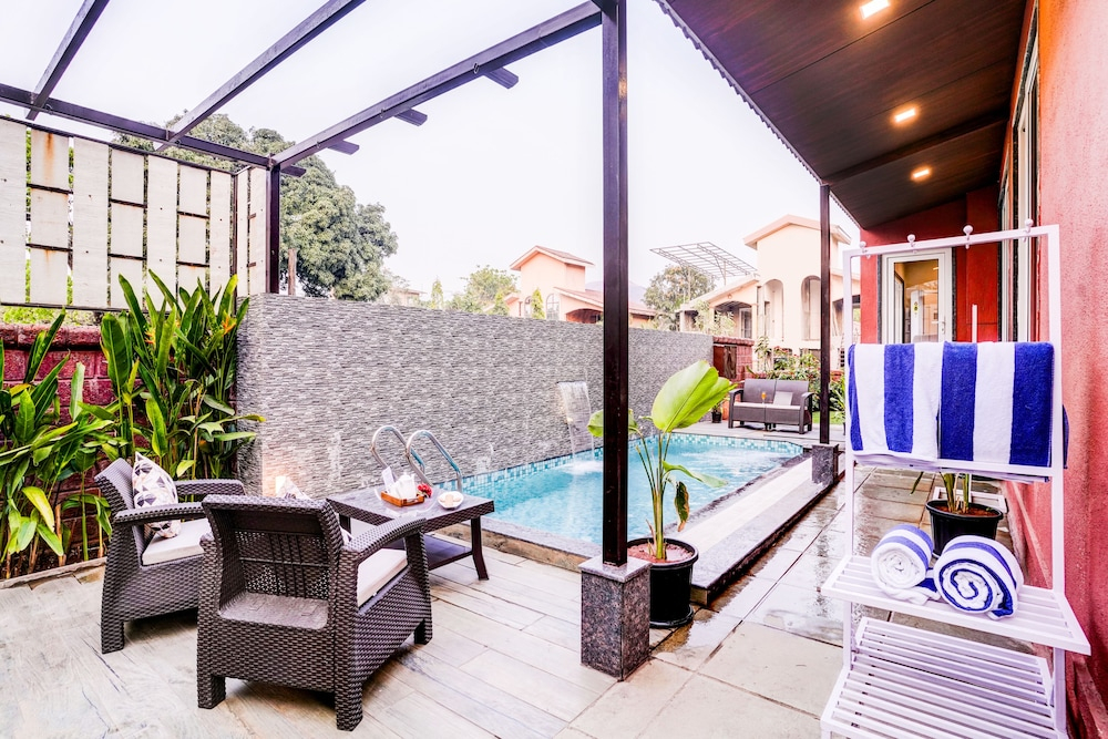 ELIVAAS Signature 3 BHK Aamy Villa with Pvt Pool & Garden