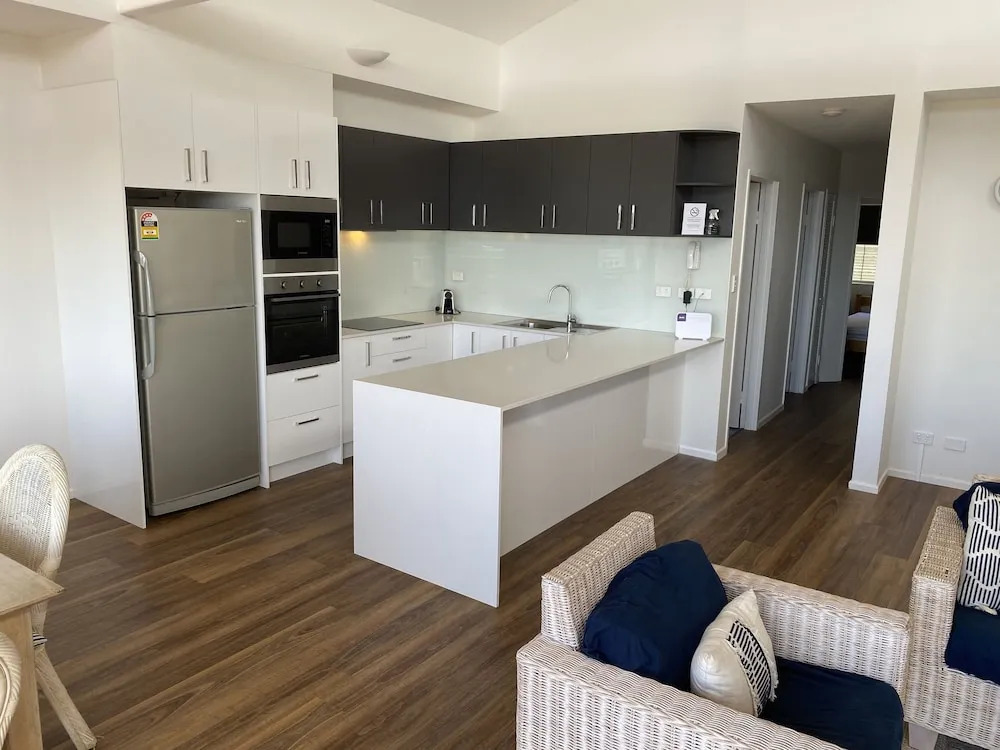 Aqua Promenade Beachfront Holiday Apartments