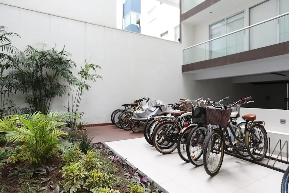 2BDR APT w/ pool & gym - Barranco!