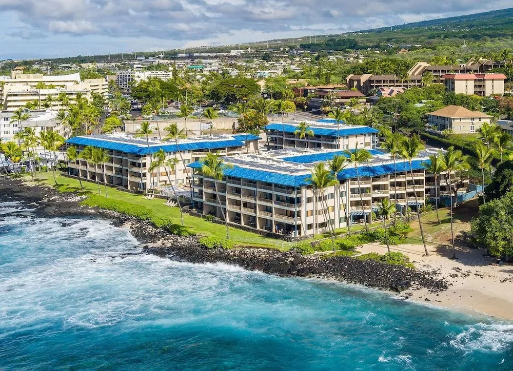 Kona Mansions 225 Top Floor 2 Story Ocean Views