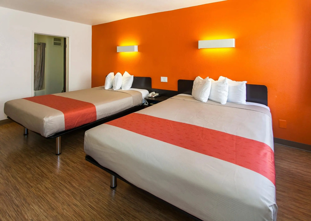 Motel 6 Hollywood
