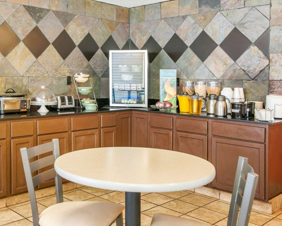 Quality Inn & Suites