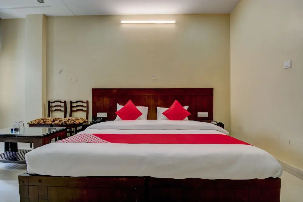 Hotel Raghav Palace 1 km Jaipur Junction & Bus Stand Sindhi Camp