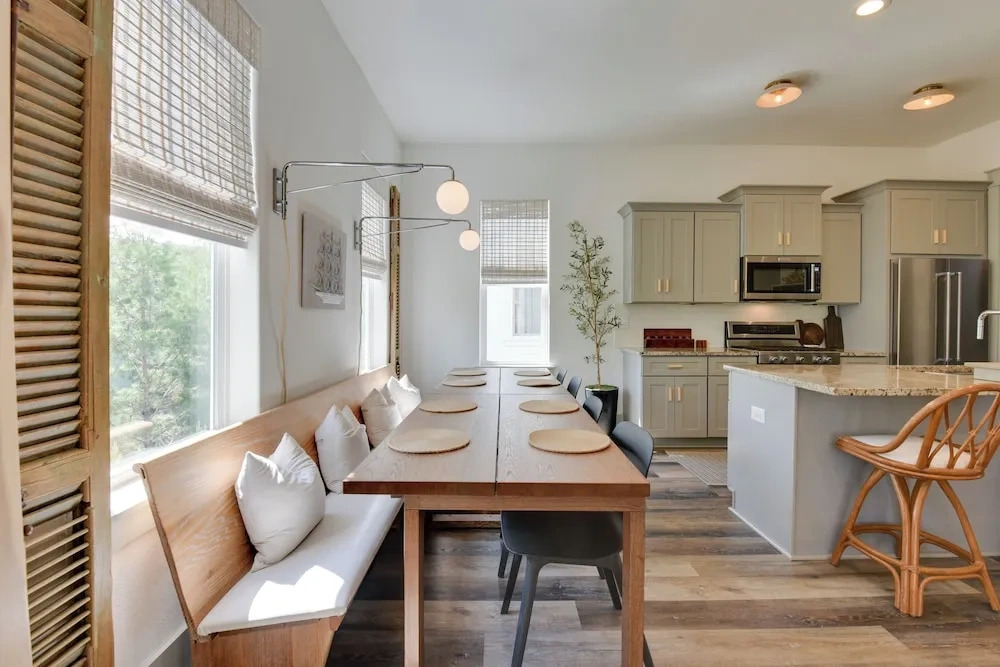 Beach House Right off 30 A w/ Golf Cart!