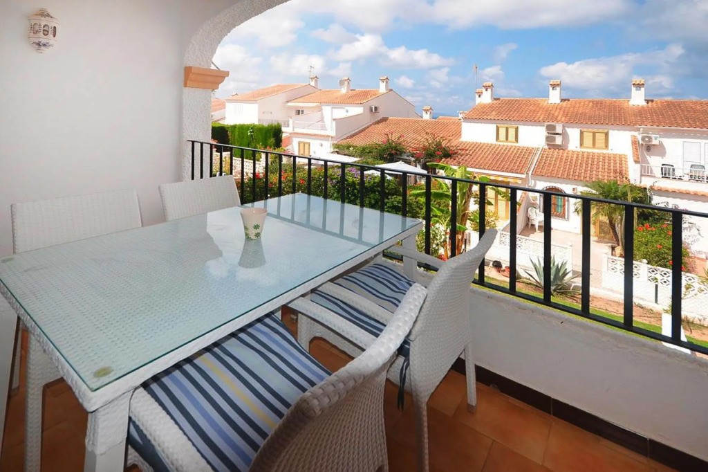 Apartment in Santa Pola with parking space