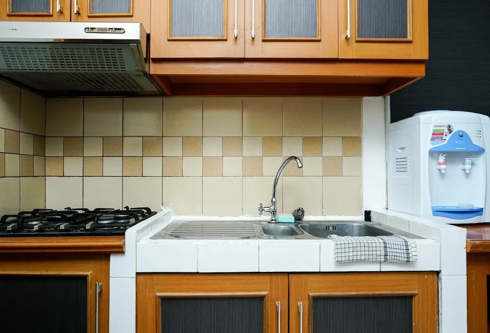 Good Choice 1BR Pangeran Jayakarta Apartment By Travelio