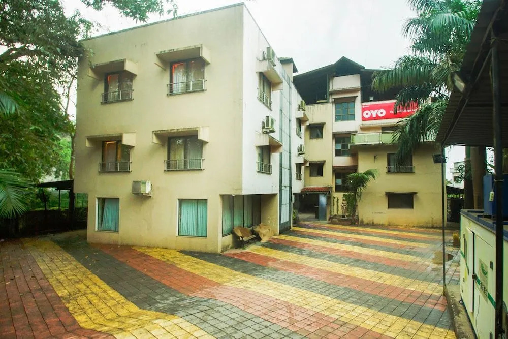 OYO 1069 Kohinoor Kings Inn