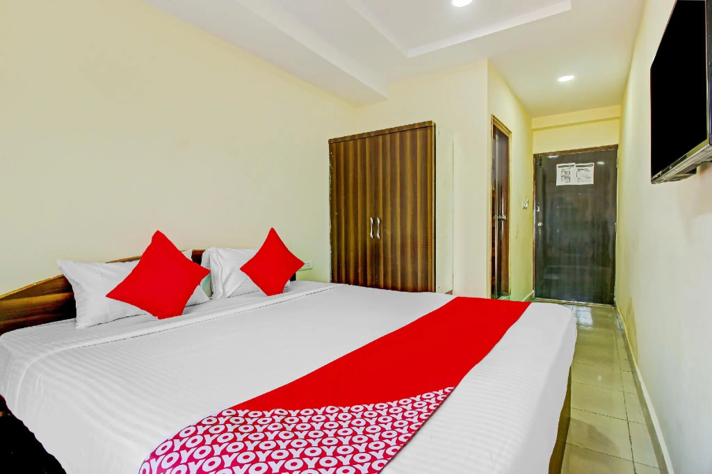 Hotel O Adhin Residency