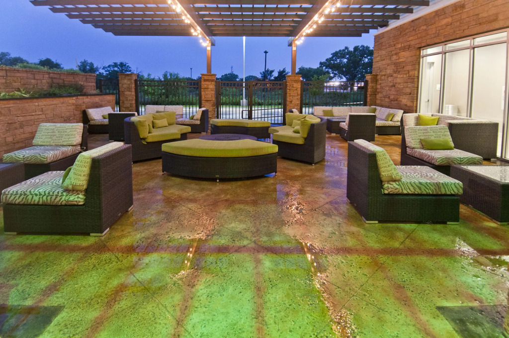 Holiday Inn Austin Airport by IHG
