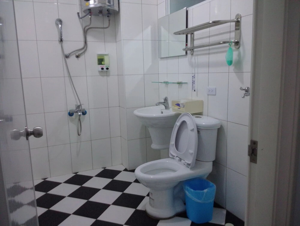 Caitlyn Hostel