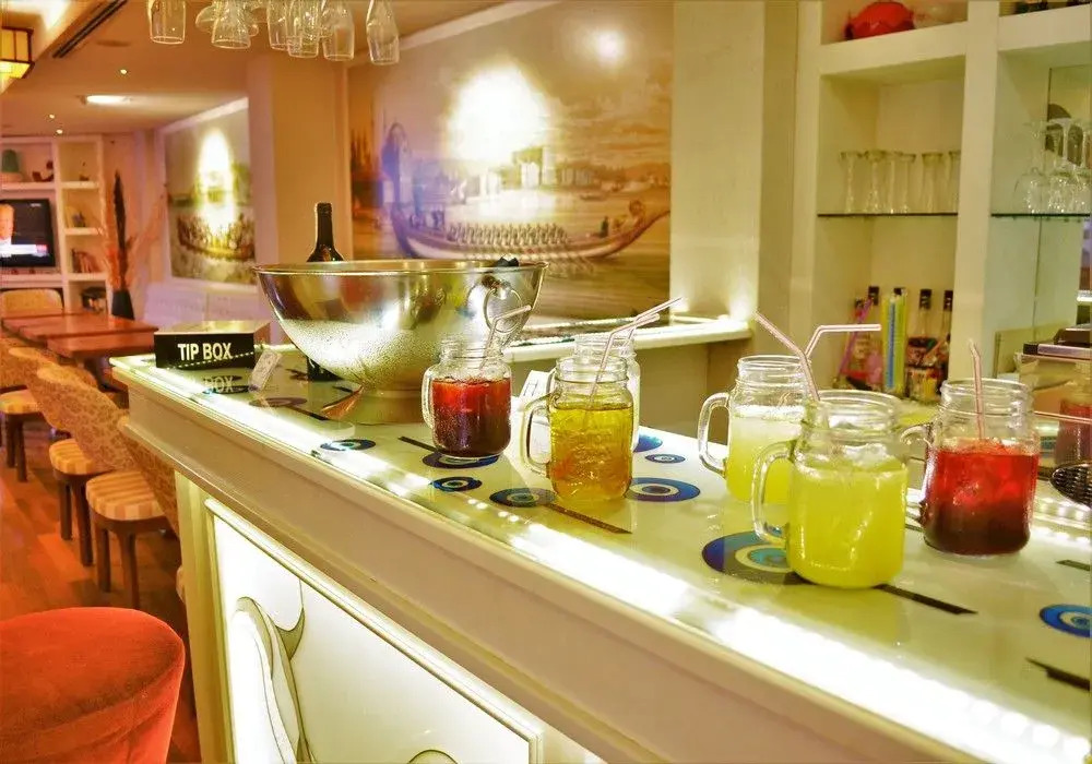 Armis Hostel