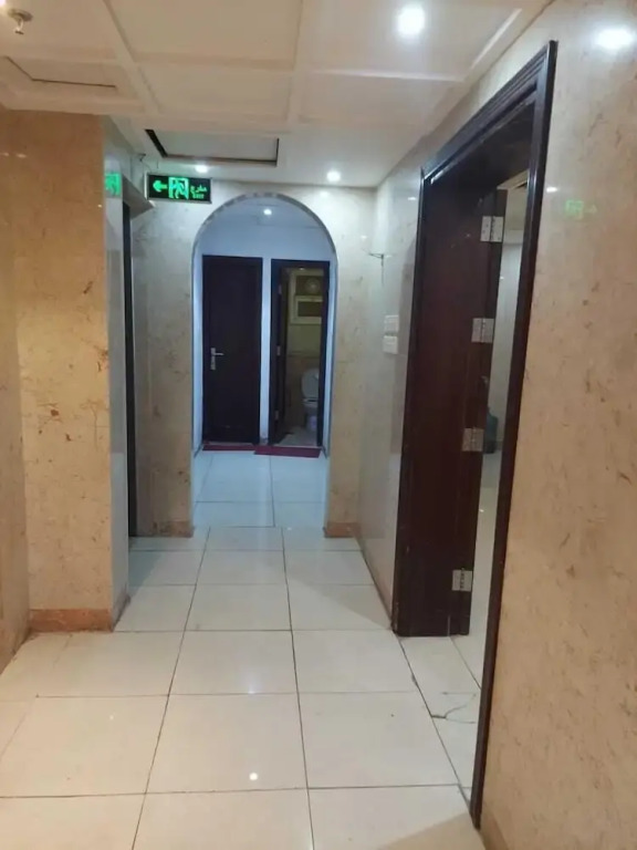 Al Arooj Hotel