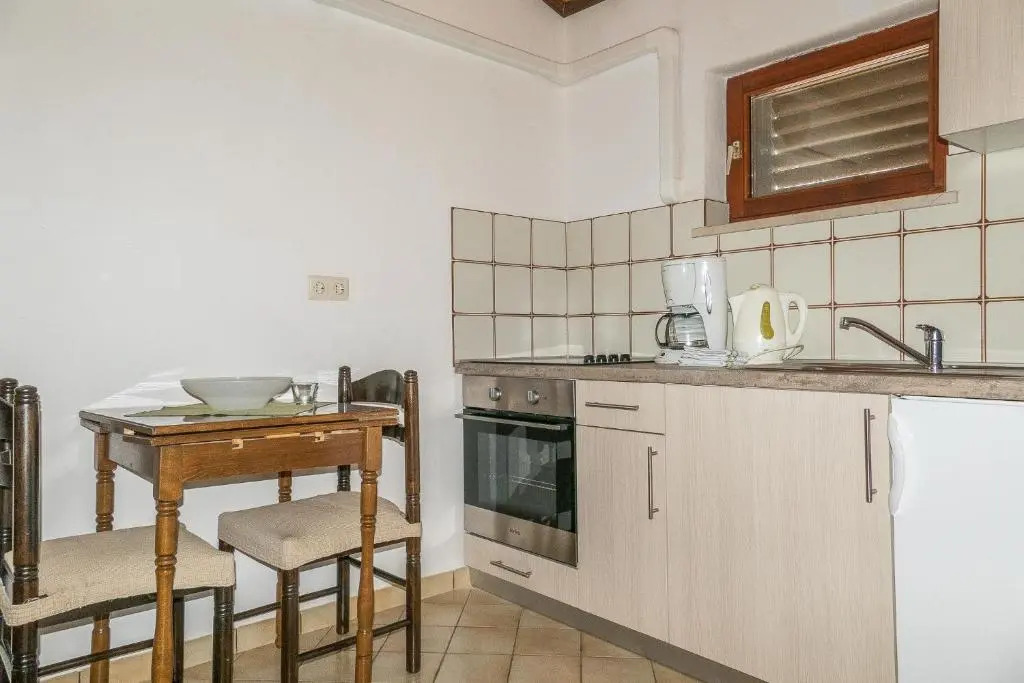 Apartments Pahljina 2885