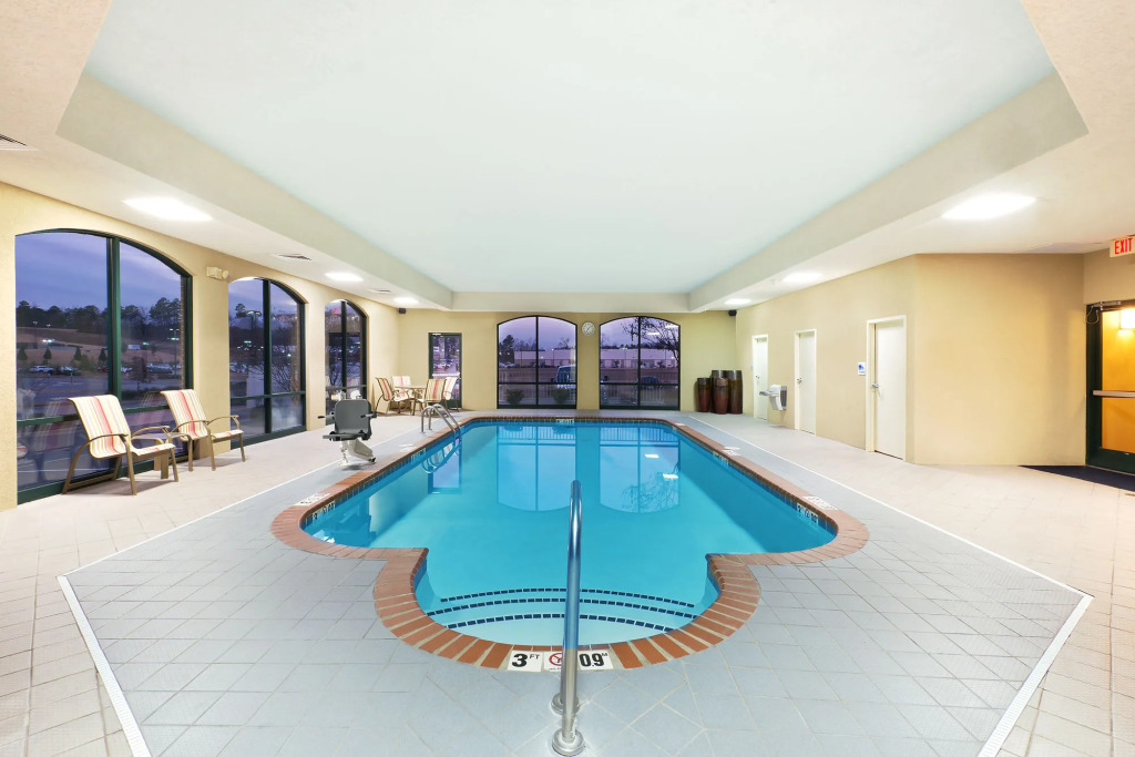 Holiday Inn Express Suites Little Rock West by IHG