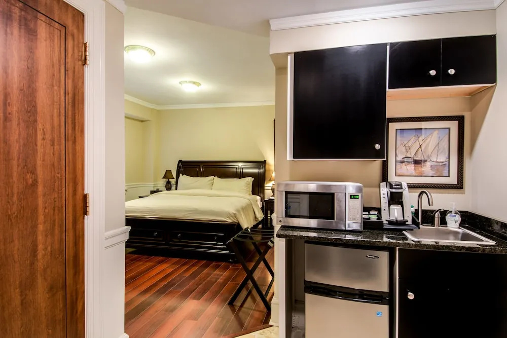 Hotel 340