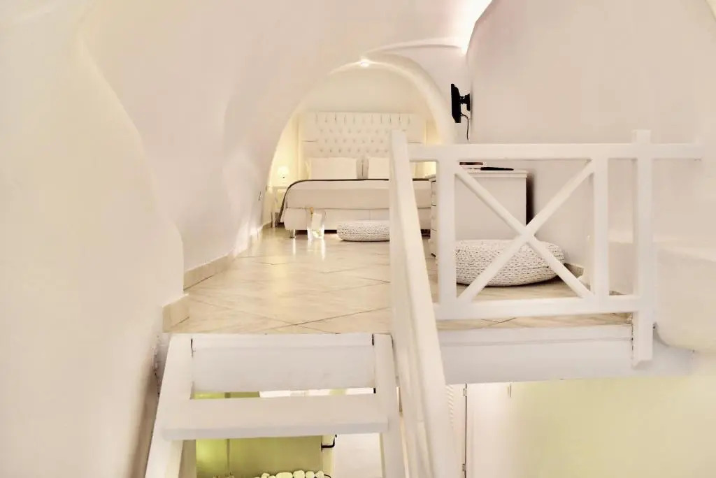 Aeolos Art & Eco Suites Adults Only
