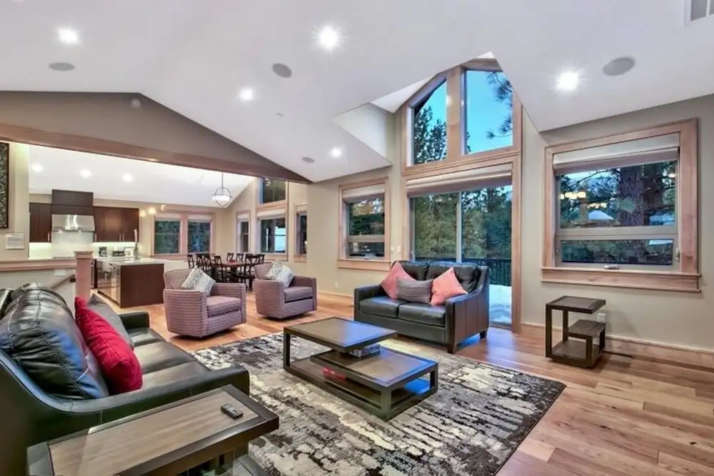 Redwood Lodge 7 Bedrooms 5.5 Bathrooms Home