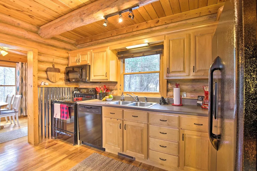 Lake Blue Ridge Cabin by the Chatahoochie Forest