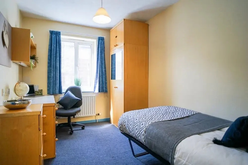 Room for STUDENTS Only-STOCKTON-ON-TEES