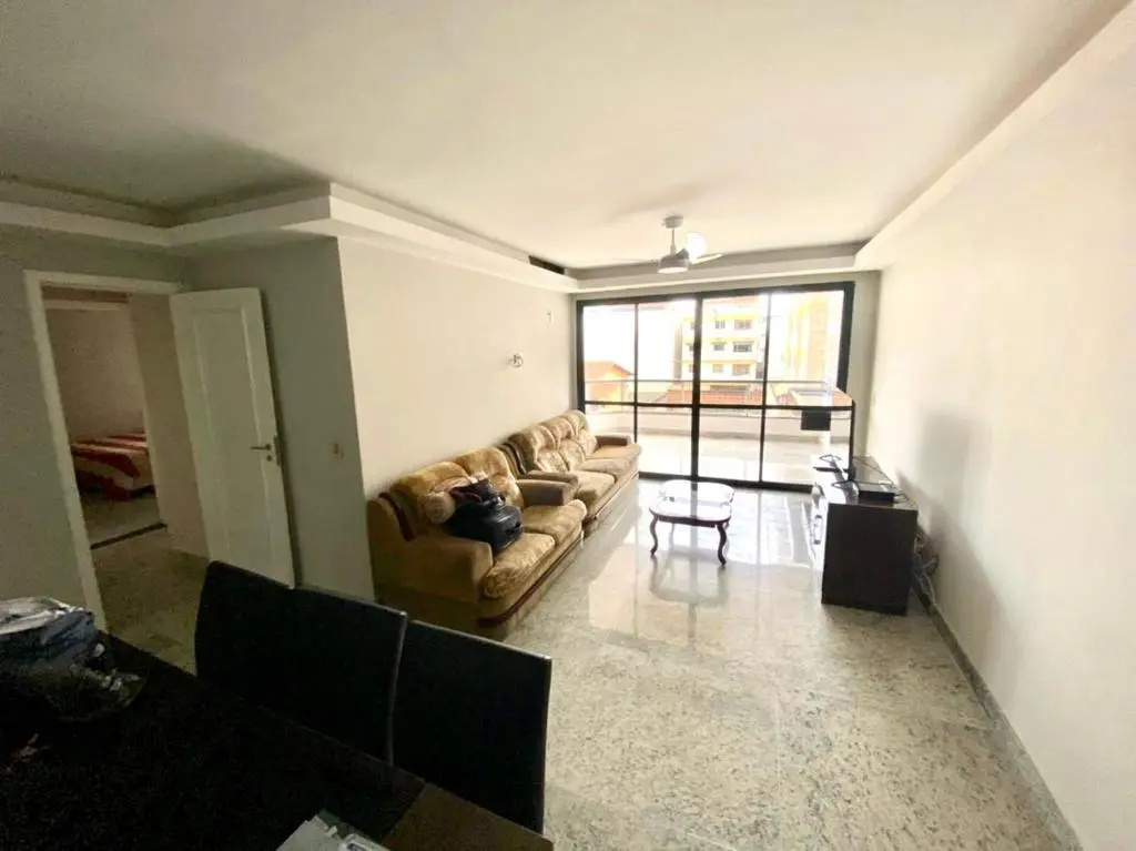 BEIRA MAR 3 suítes, lavabo, 2 Vagas Garagem, varandão, Smart TV- MELHOR LOCALIZAÇÃO - WIFI Vivo Fibra