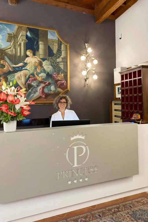 Princess Art Hotel