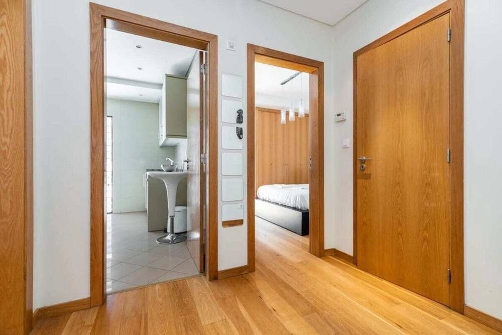 Relax 1bdr Apt by the River W/balcony & Parking!