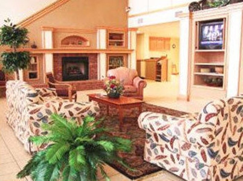 Hawthorn Suites
