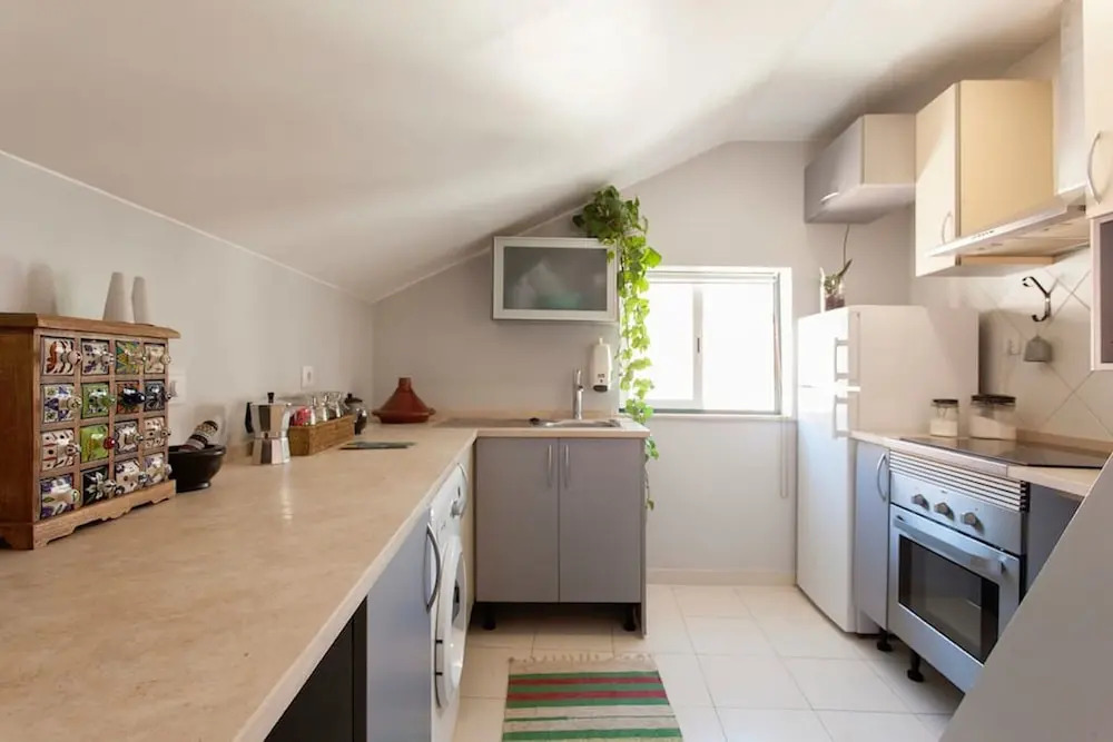 Studio for two next to Alfama and flea market