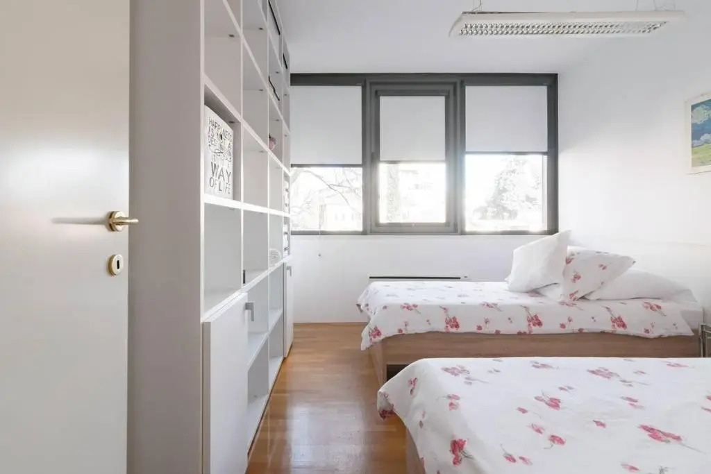 Apartment Infinity