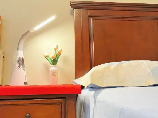 AC-Emilys Nest 1 Bedroom Shared Bathroom Free Parking Self Check-in