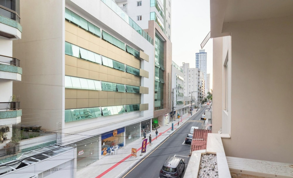 Apts in a Building 180m From the Beach in Balneario Camboriu - Rajs