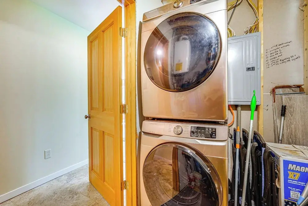 Wilmington Retreat Near Trails, Skiing & Festivals