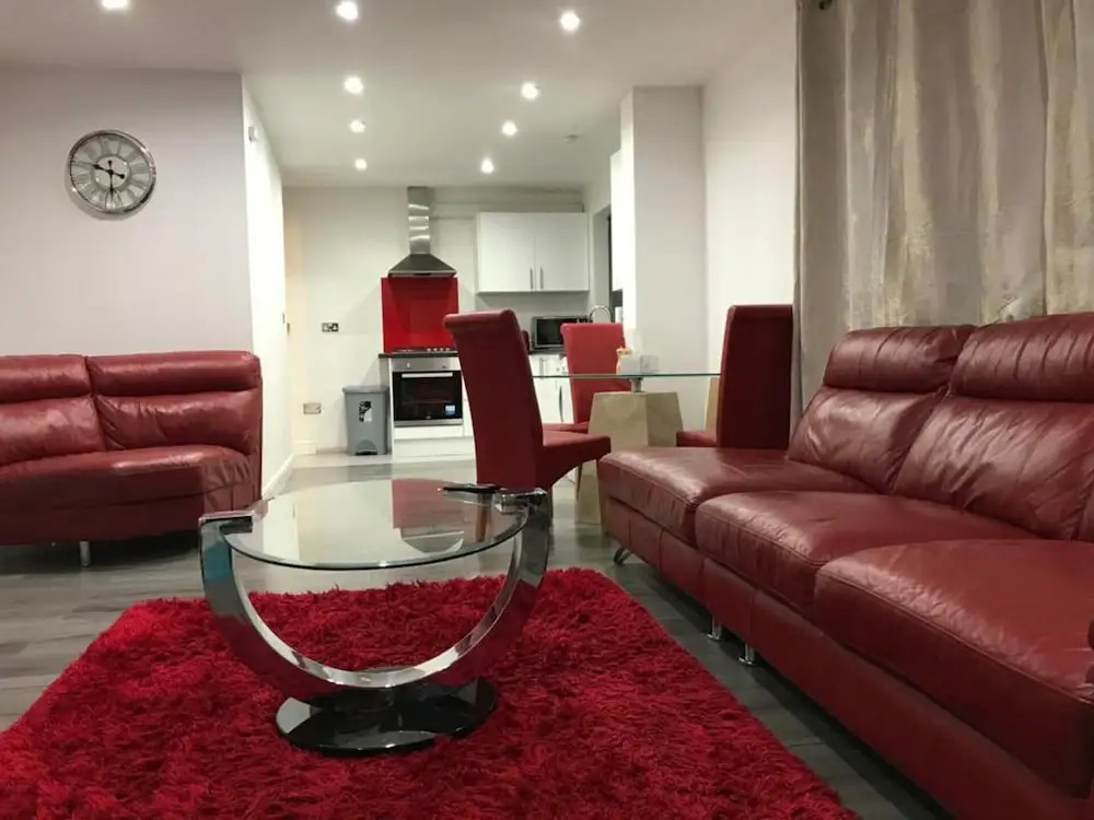 Nice 2 Bed Independent Annex in High Wycombe