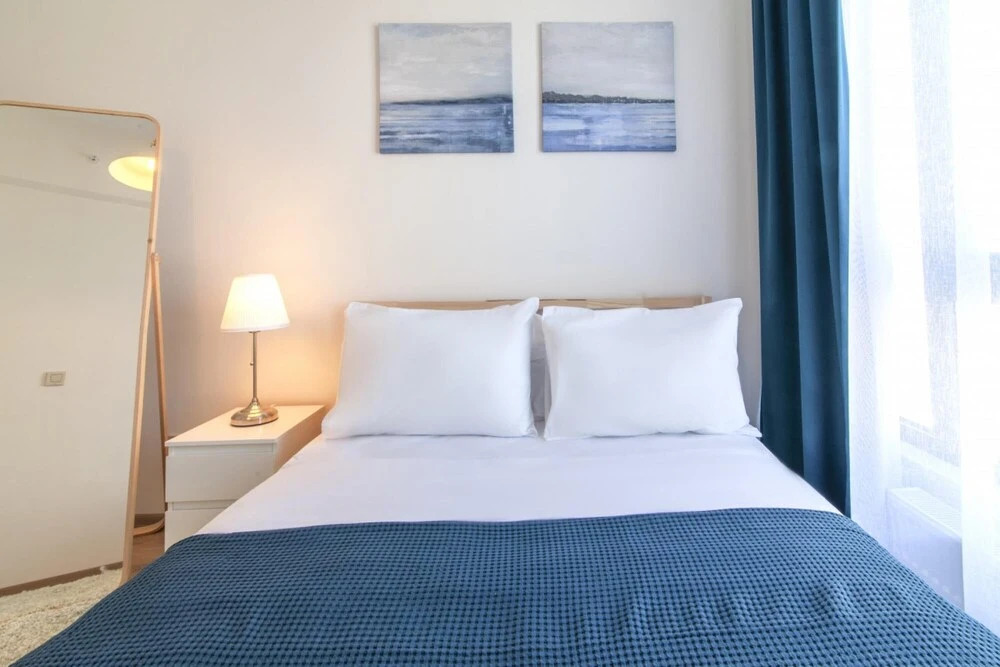Central Residence Flat Near Metro in Kartal