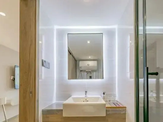 Zhoushan Zhujiajian Greentown Zhen Ru Bay Lanting Homestay
