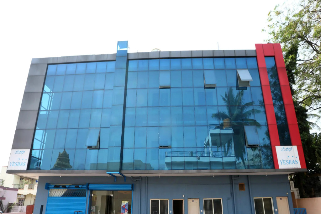 OYO 24210 Yashas Residency
